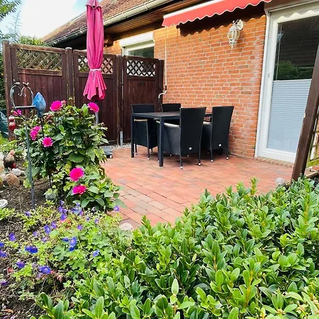 Apartament Ostseeliebe Garten, Terrasse Und Strandnaehe